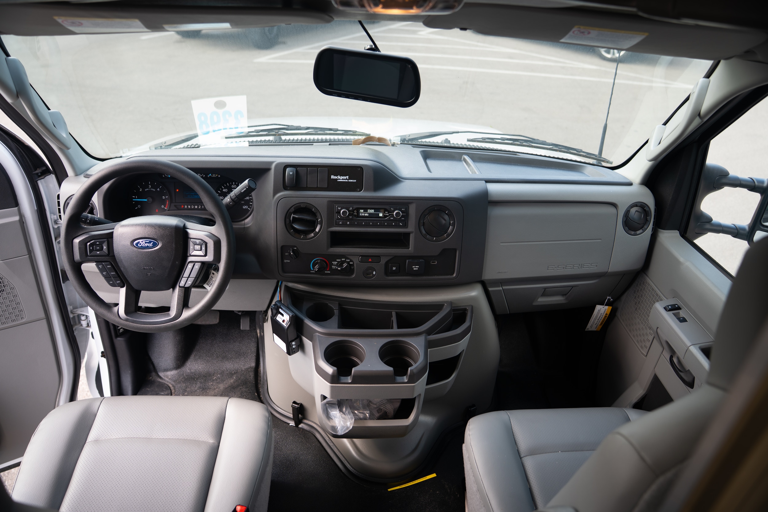 2025 Ford E-Series Cutaway Base - Photo 9
