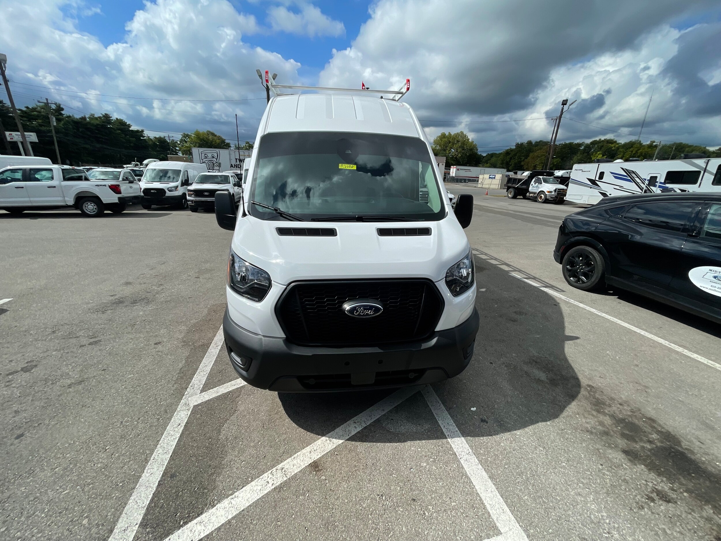 2023 Ford Transit photo 2