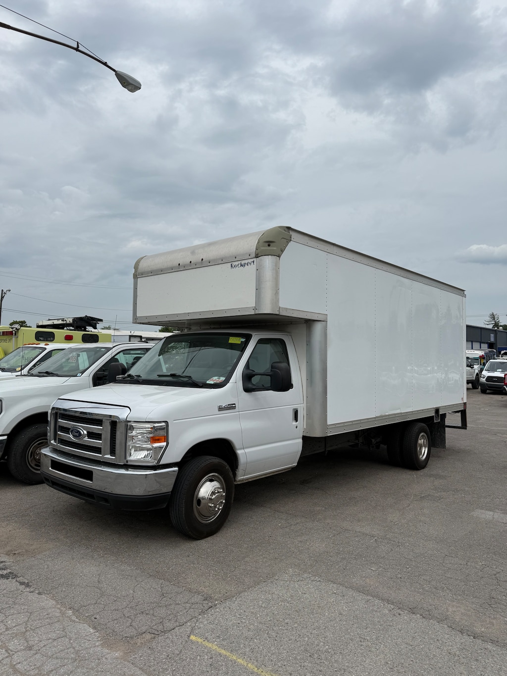 Used 2018 Ford E-450 Cutaway Base Cab/Chassis