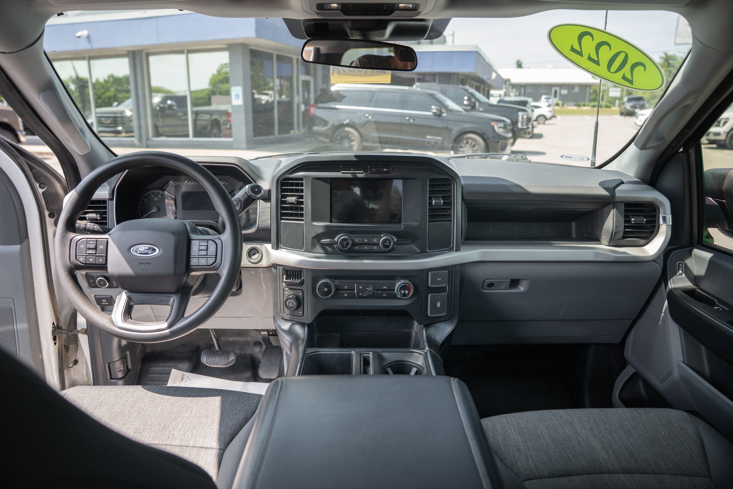 2022 Ford F-150 XL - Photo 12