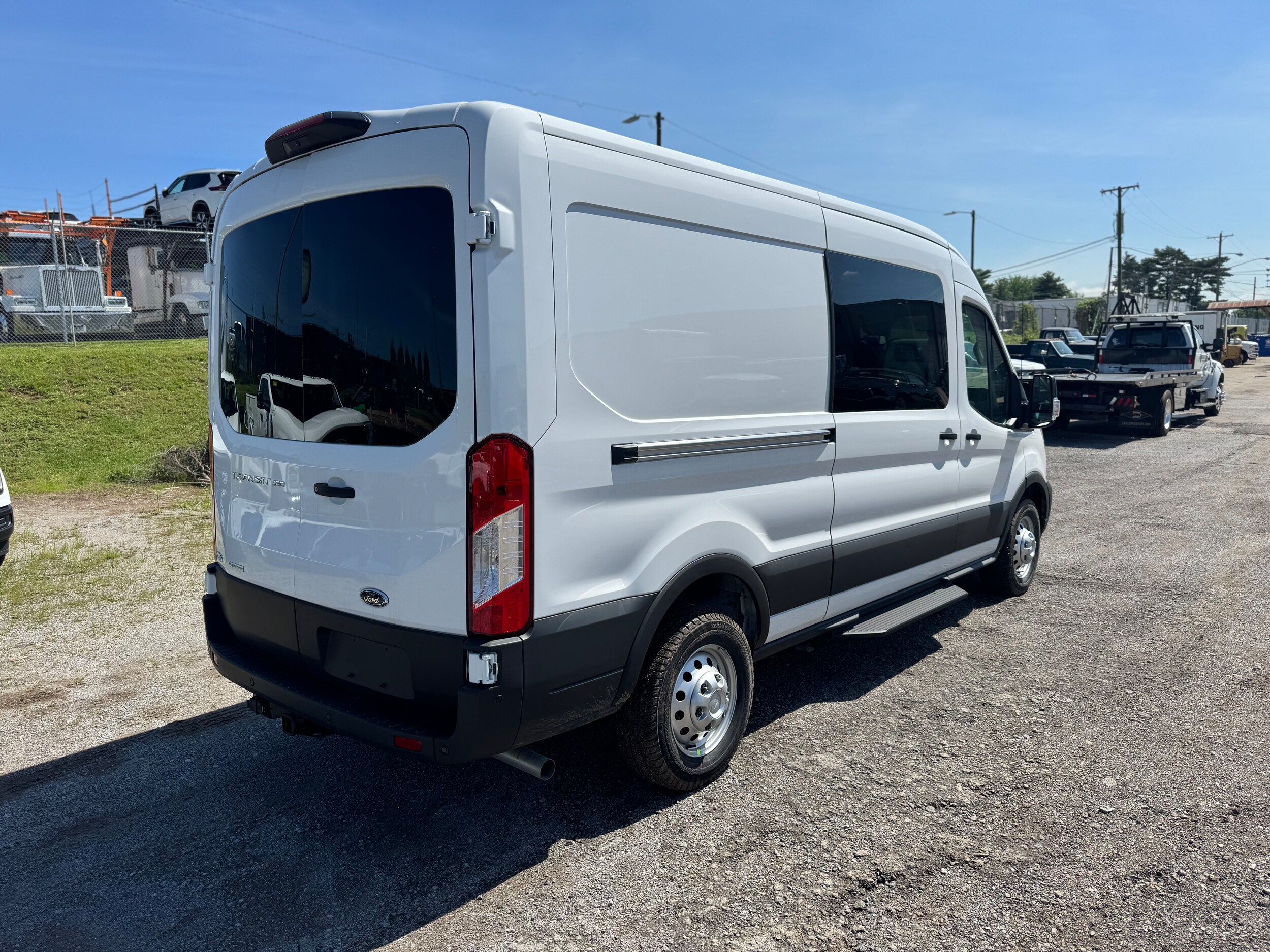 2025 Ford Transit Cargo Van photo 3