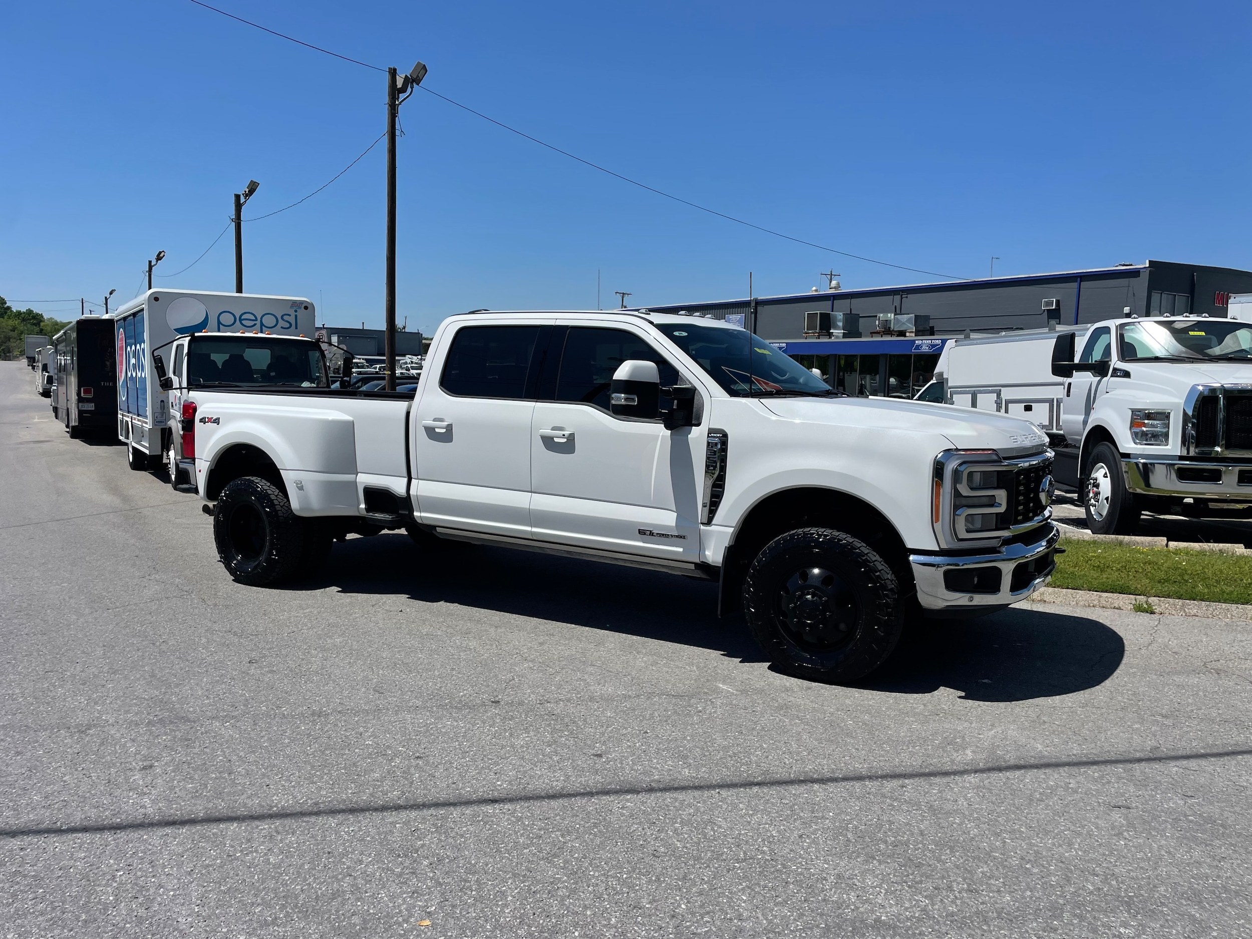 Certified 2023 Ford F-350 Super Duty Lariat with VIN 1FT8W3DT3PEE02812 for sale in Nashville, TN