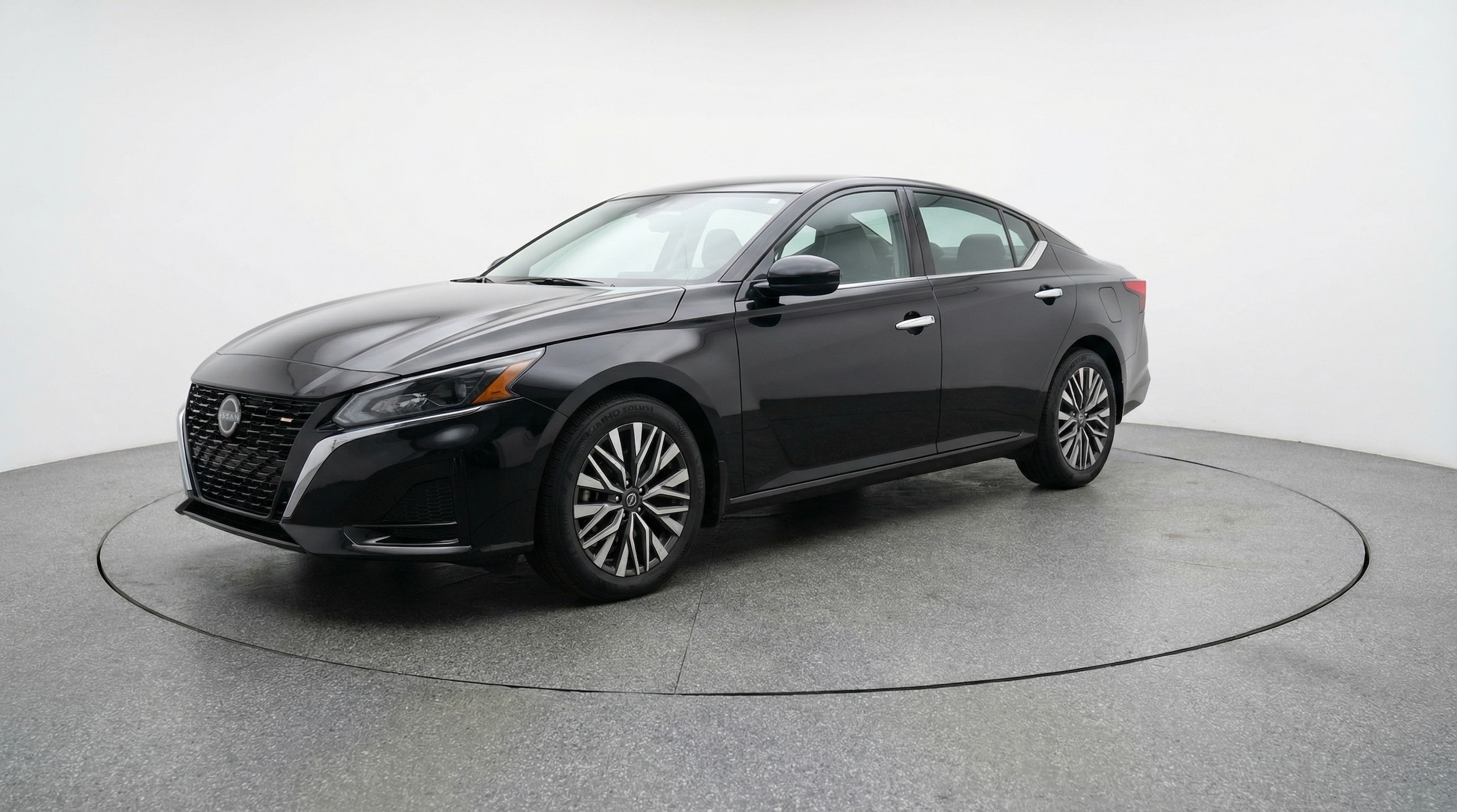 Thumbnail: 2025 Nissan Altima - 3