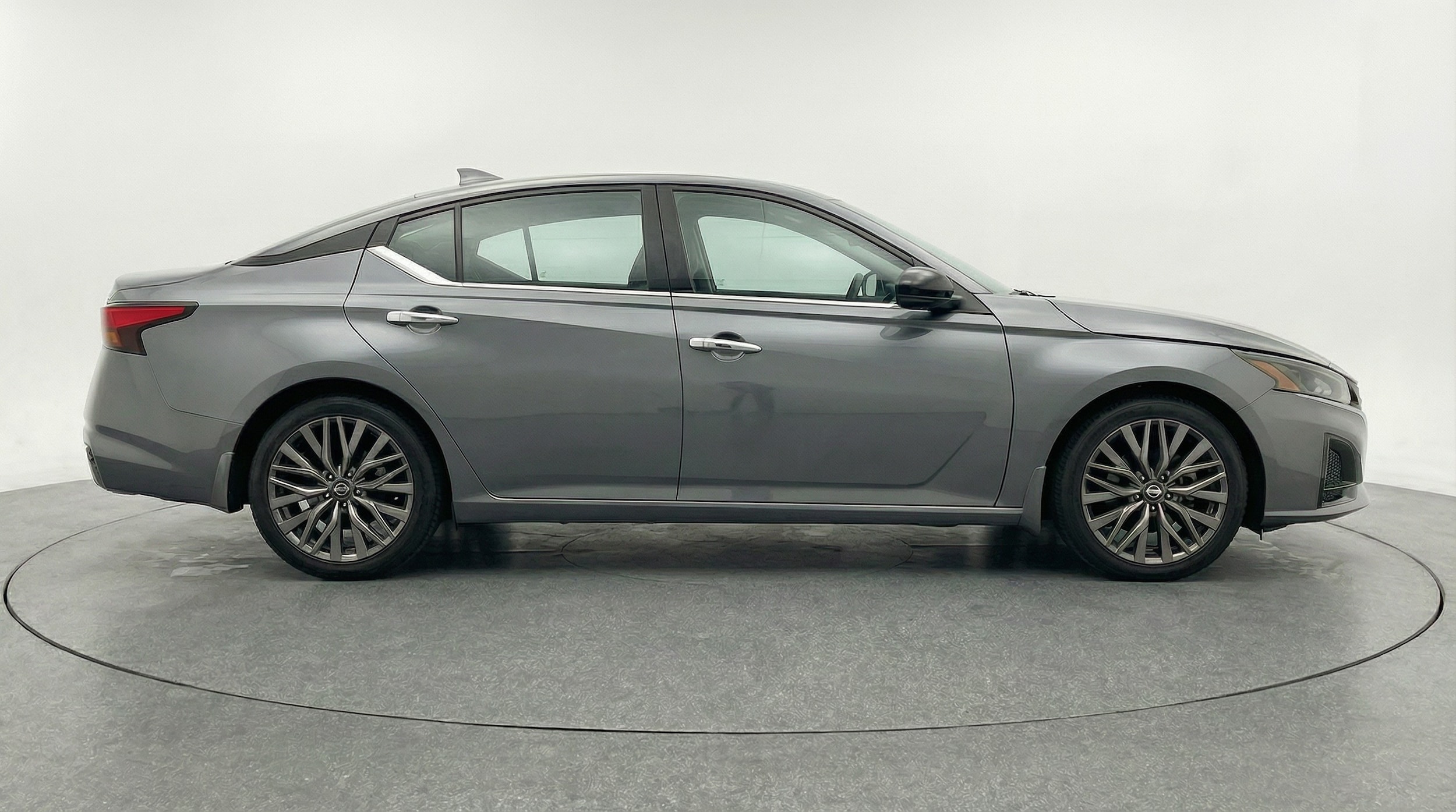 Thumbnail: 2025 Nissan Altima - 8