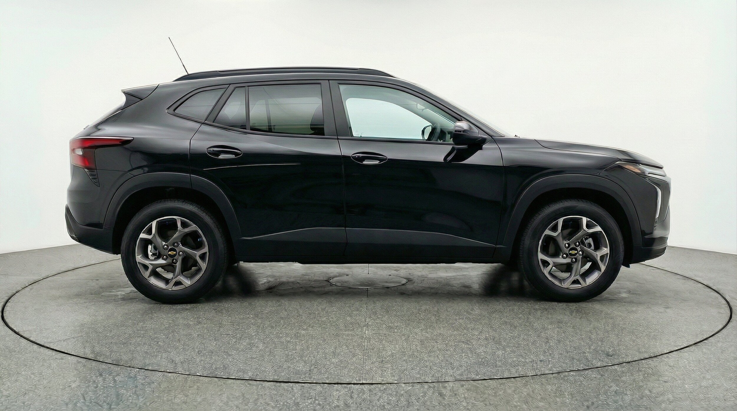 Thumbnail: 2025 Chevrolet Trax - 9
