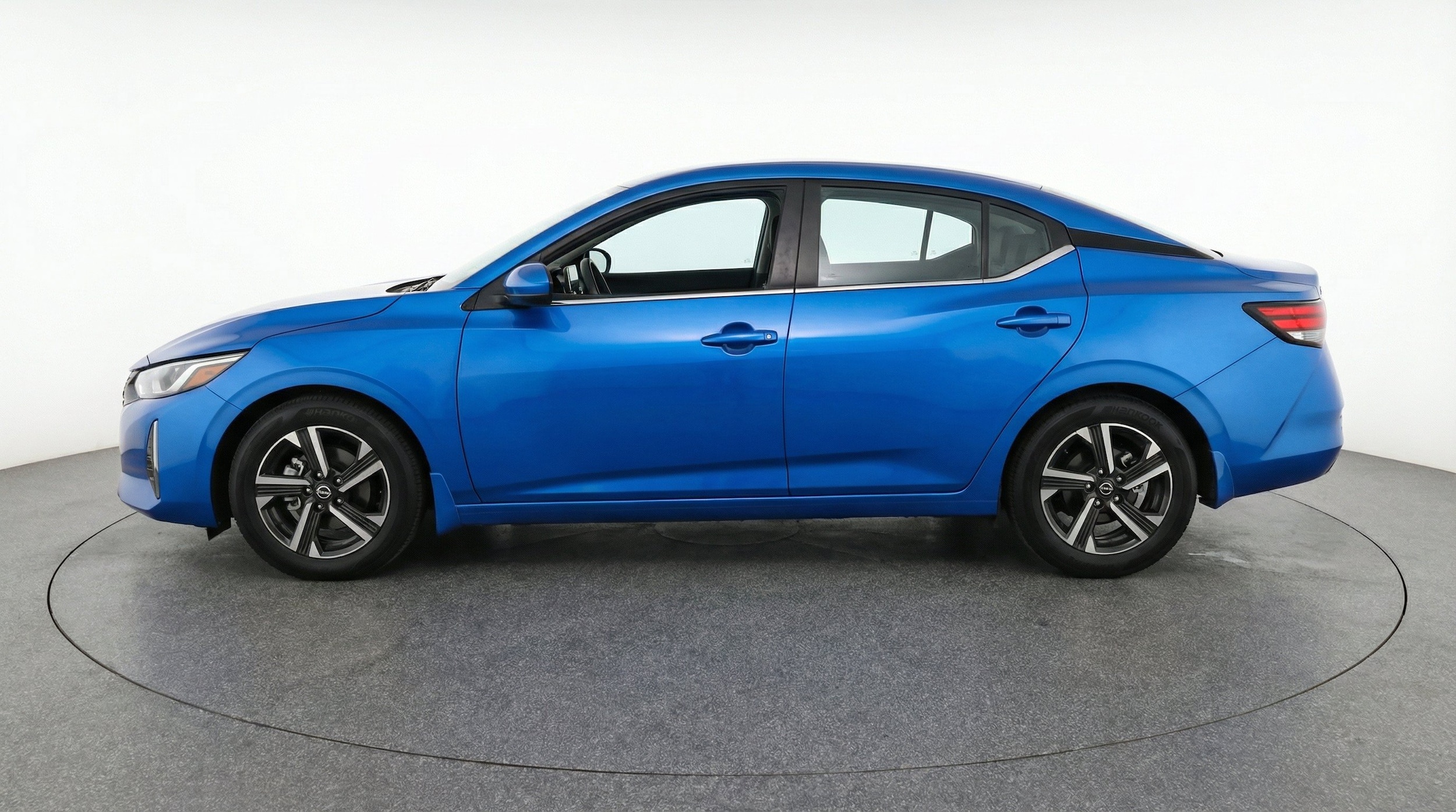Thumbnail: 2025 Nissan Sentra - 5