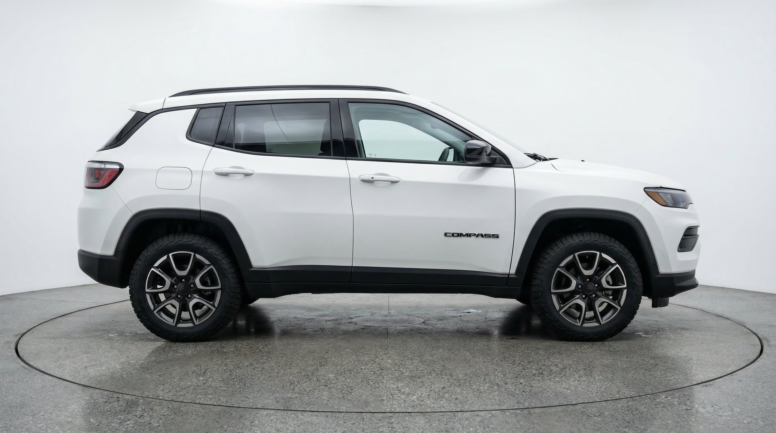 2025 Jeep Compass Trailhawk - Photo 9