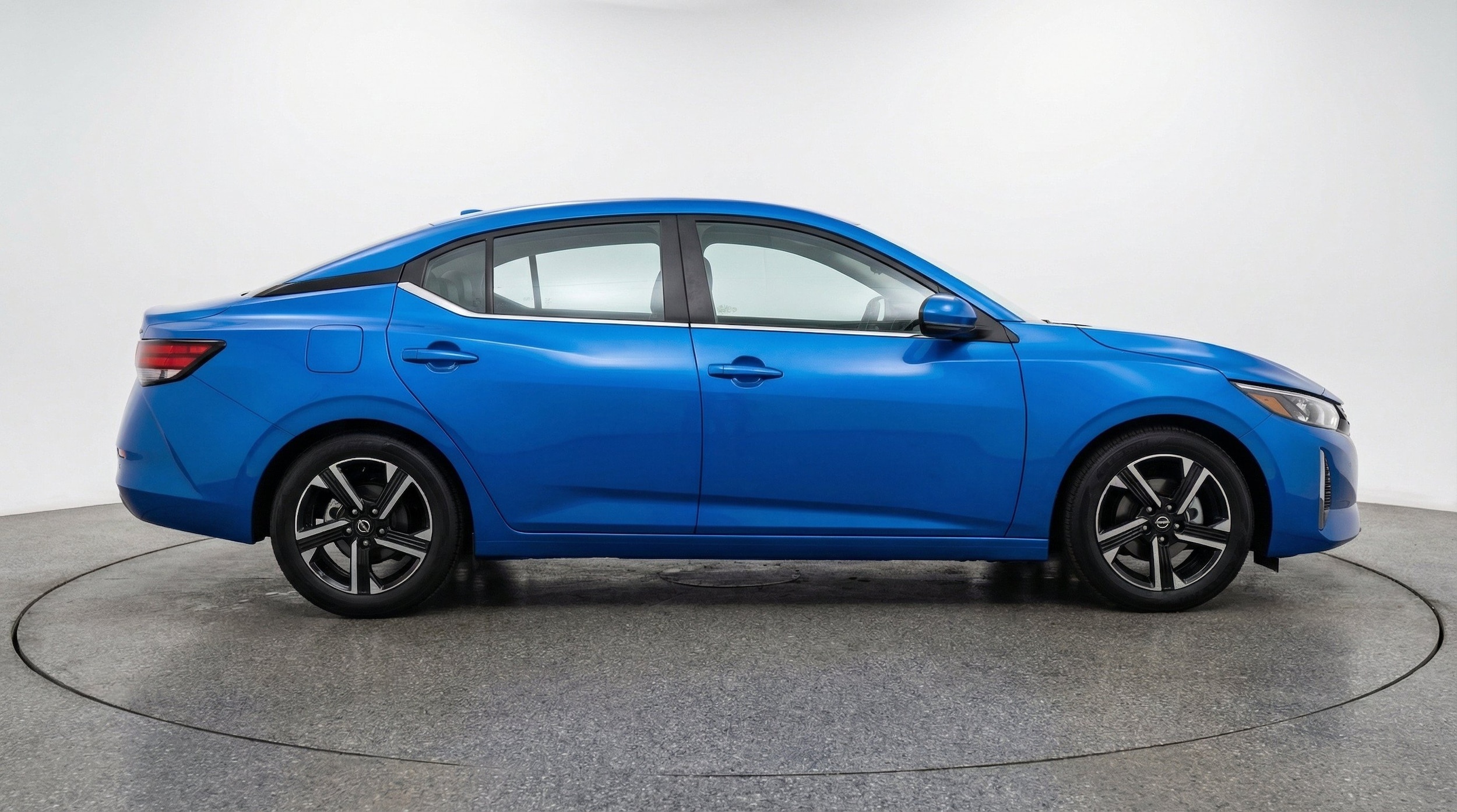 Thumbnail: 2025 Nissan Sentra - 11