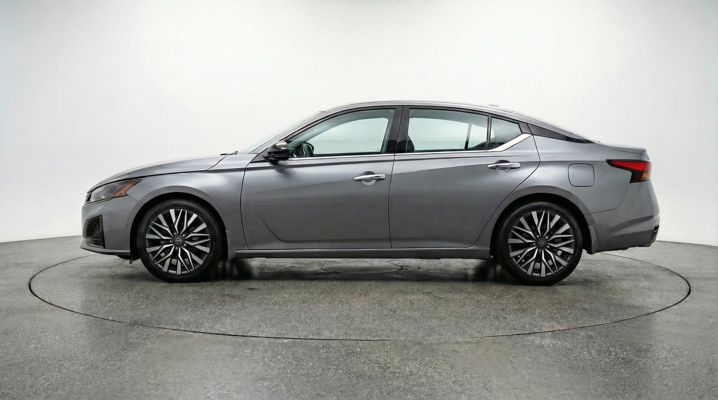 Thumbnail: 2025 Nissan Altima - 4