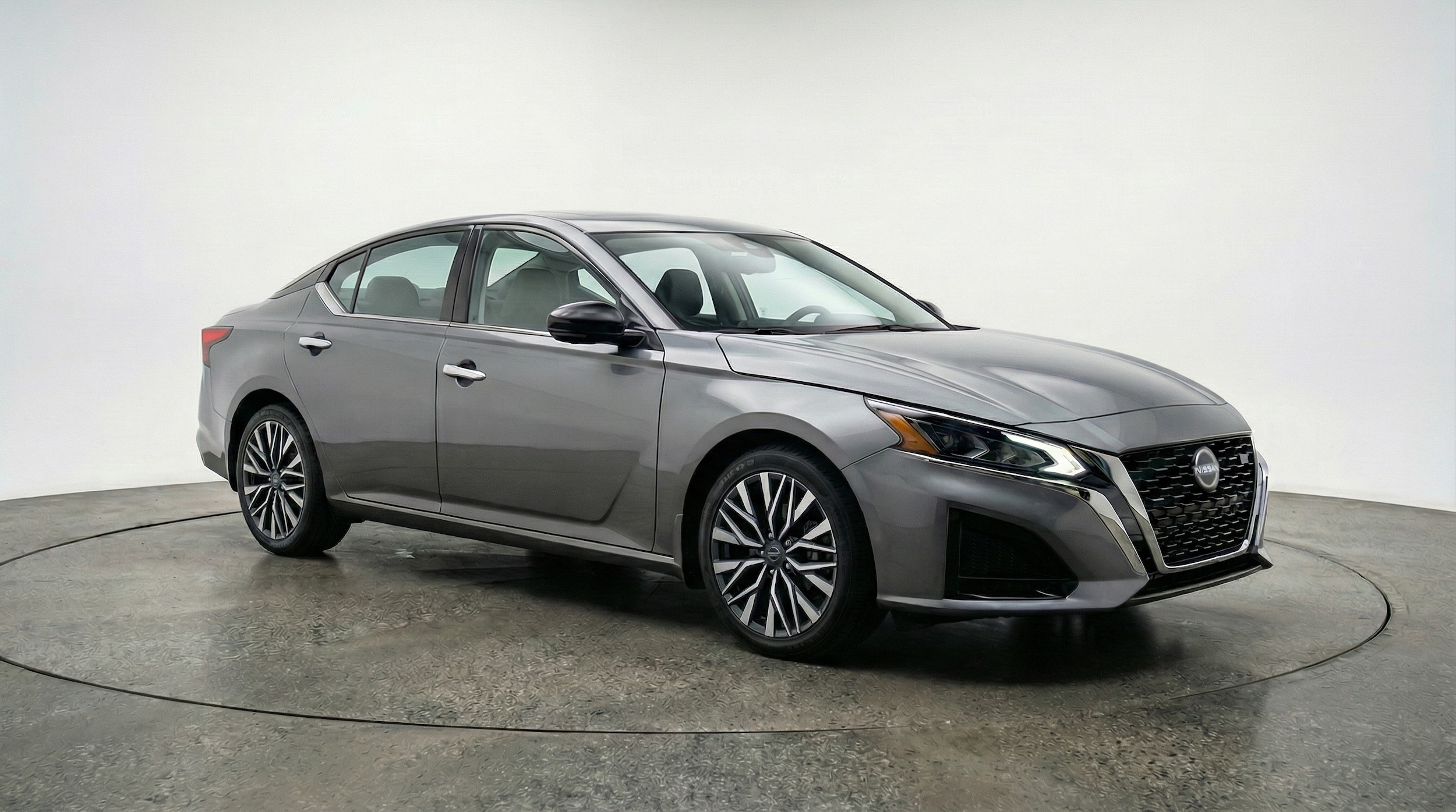 Thumbnail: 2025 Nissan Altima - 1