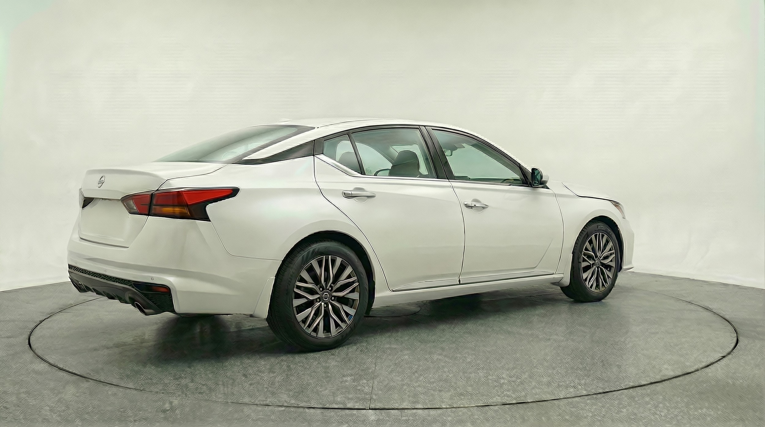 Thumbnail: 2025 Nissan Altima - 7