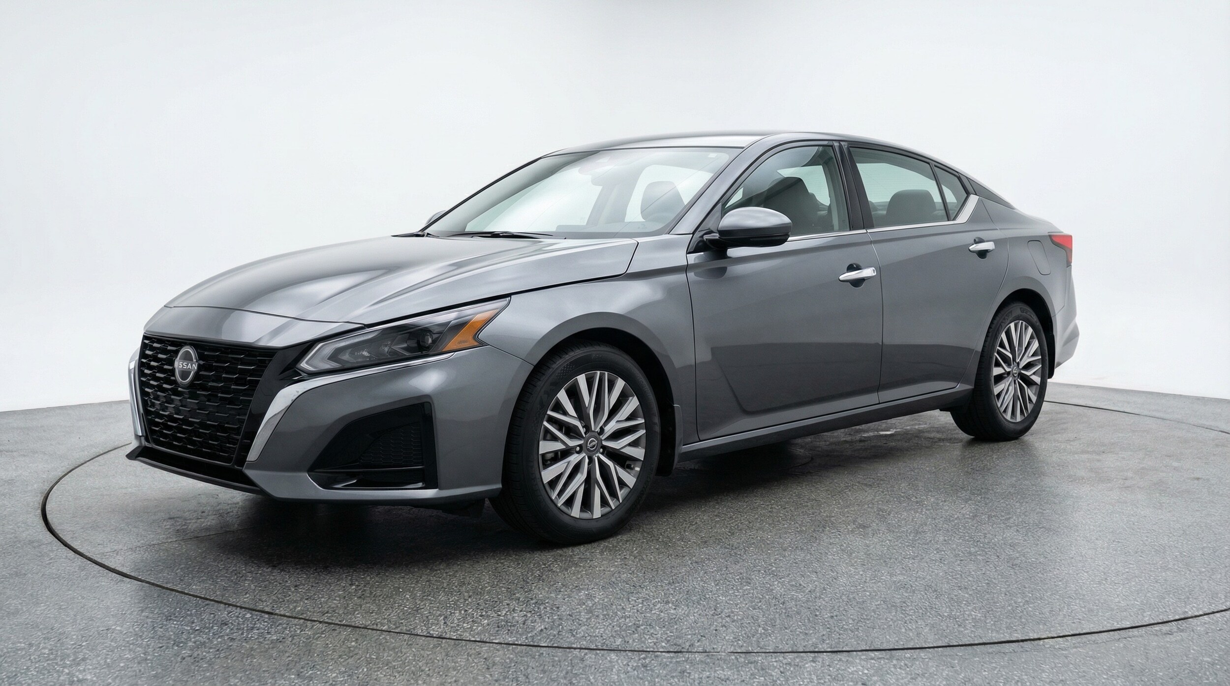 Thumbnail: 2025 Nissan Altima - 3