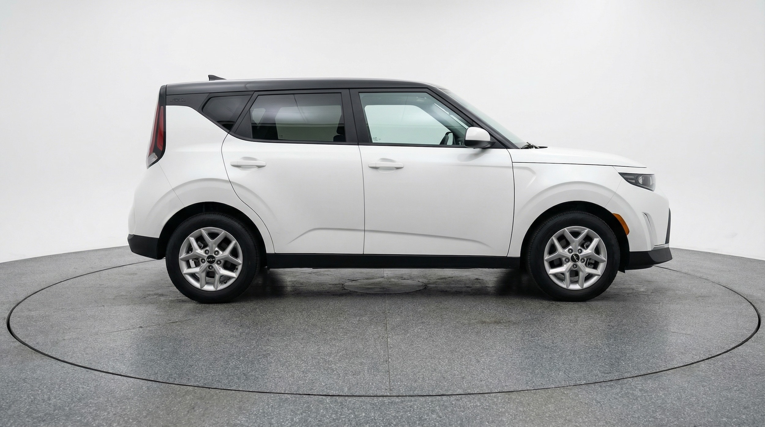 Thumbnail: 2025 Kia Soul - 8