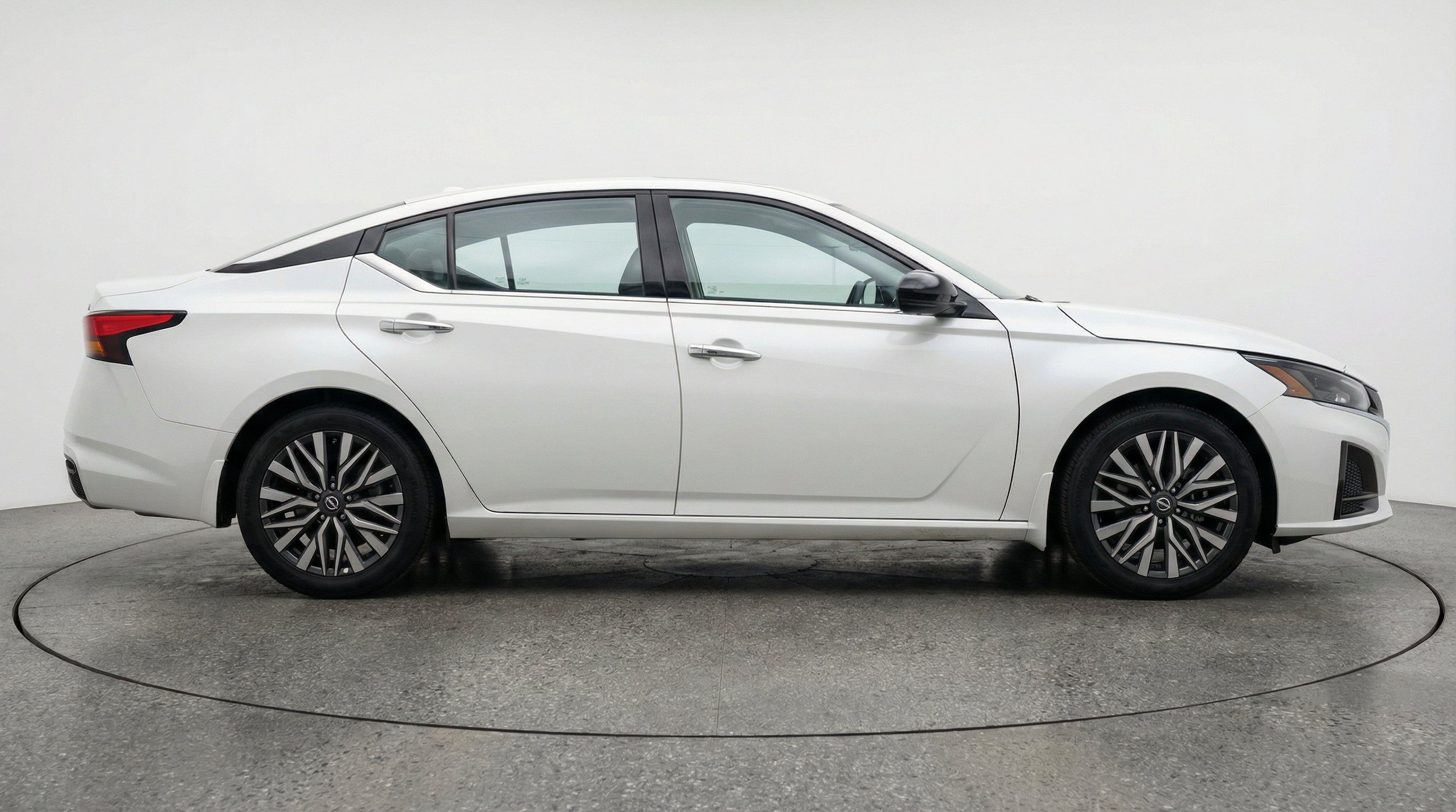 Thumbnail: 2025 Nissan Altima - 11