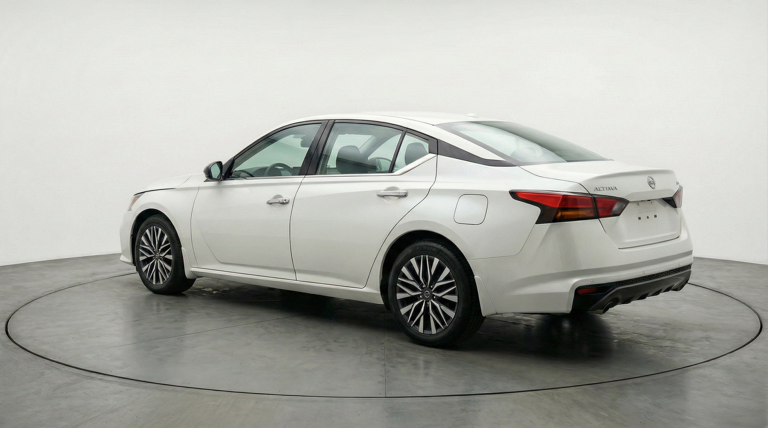Thumbnail: 2025 Nissan Altima - 6