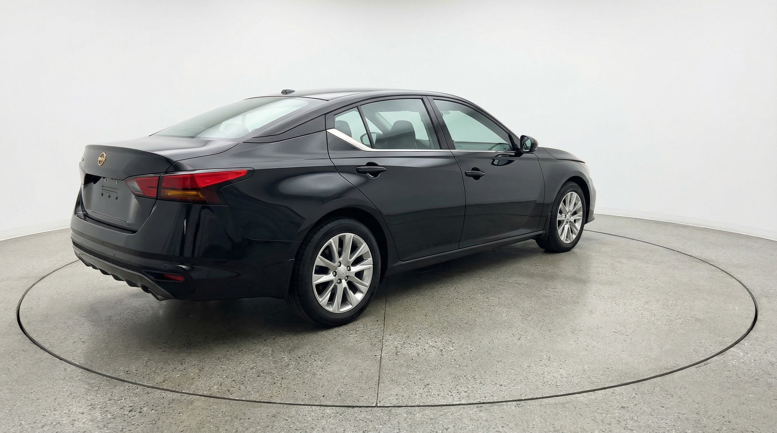 Thumbnail: 2025 Nissan Altima - 7