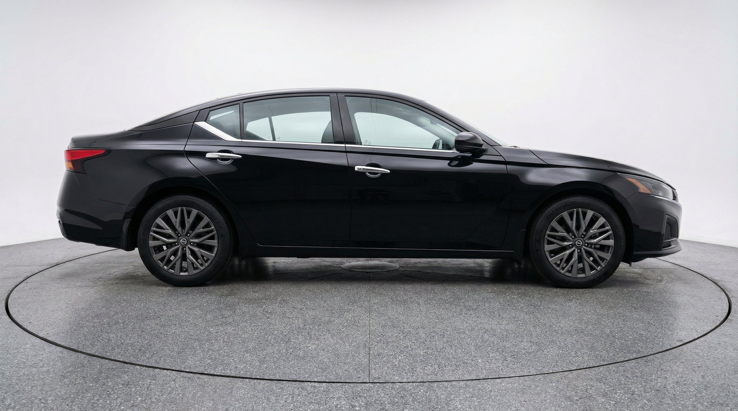 Thumbnail: 2025 Nissan Altima - 11
