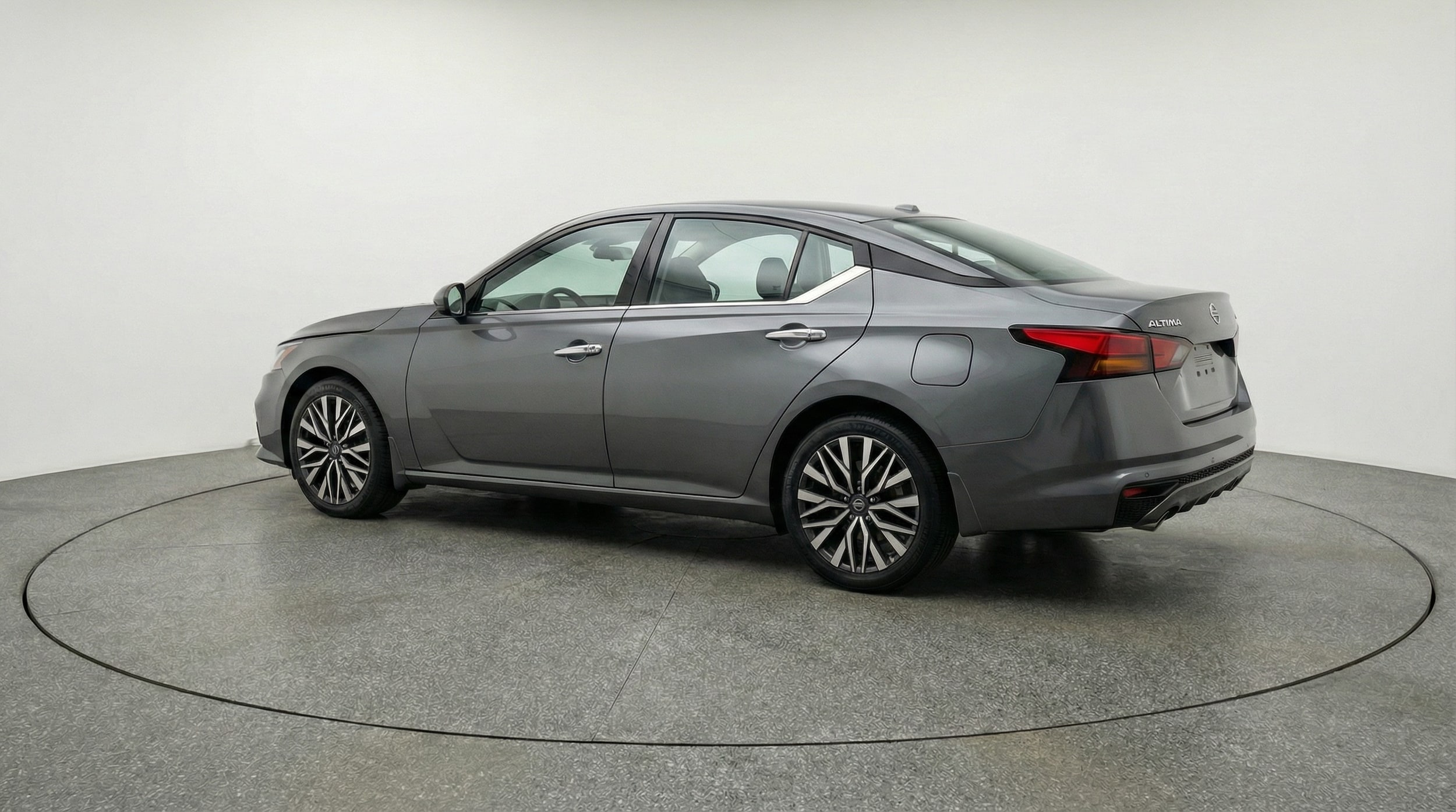 Thumbnail: 2025 Nissan Altima - 5