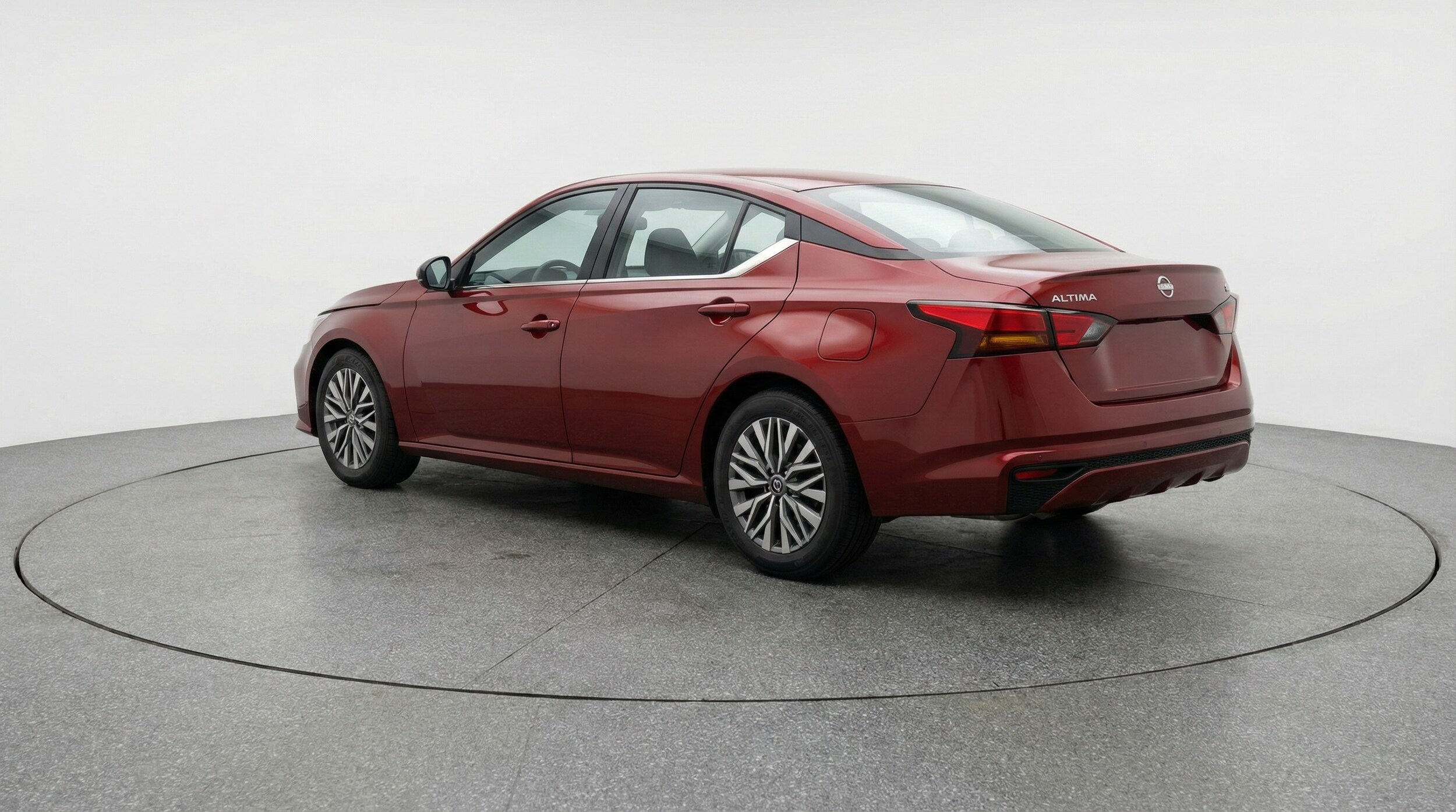 Thumbnail: 2025 Nissan Altima - 5