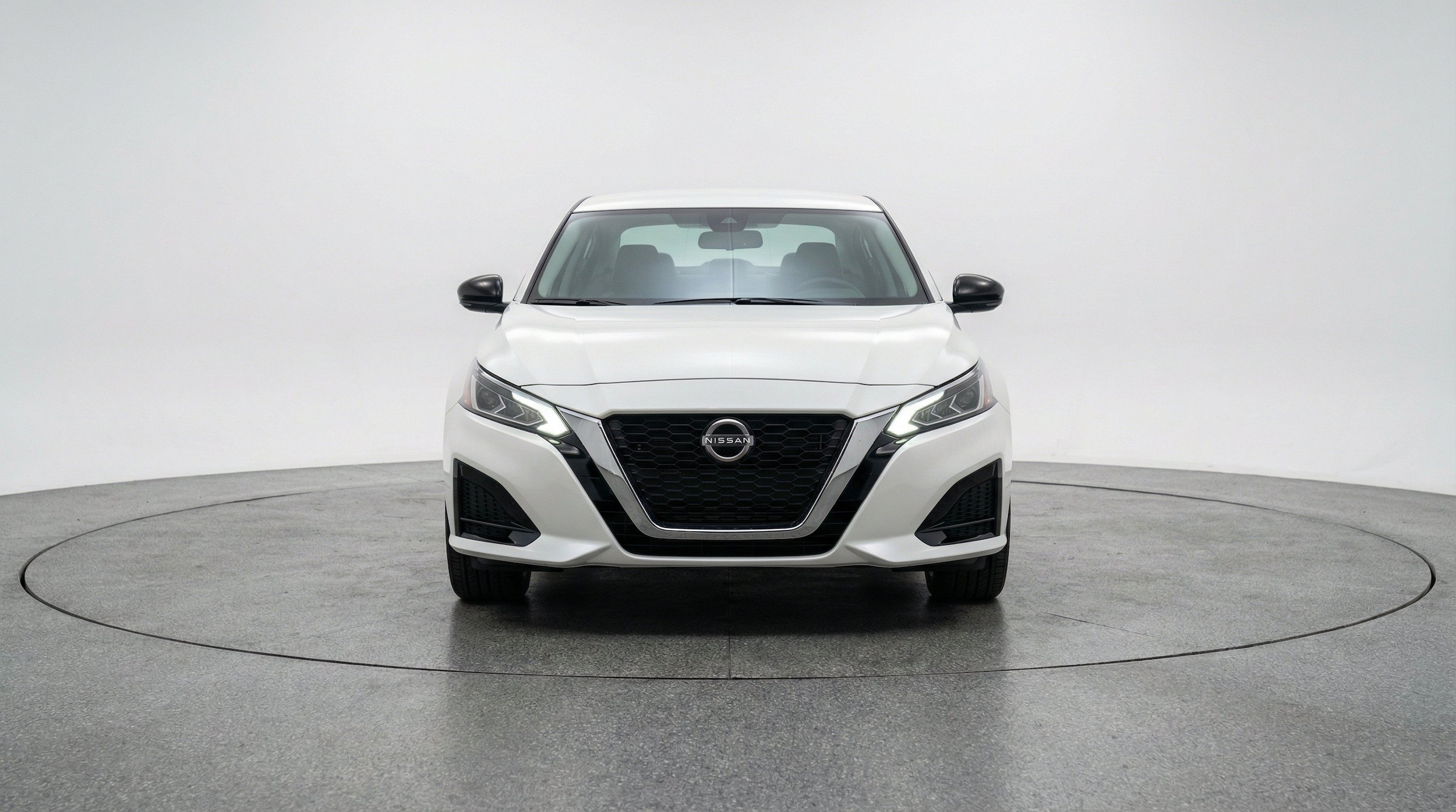 Thumbnail: 2025 Nissan Altima - 2