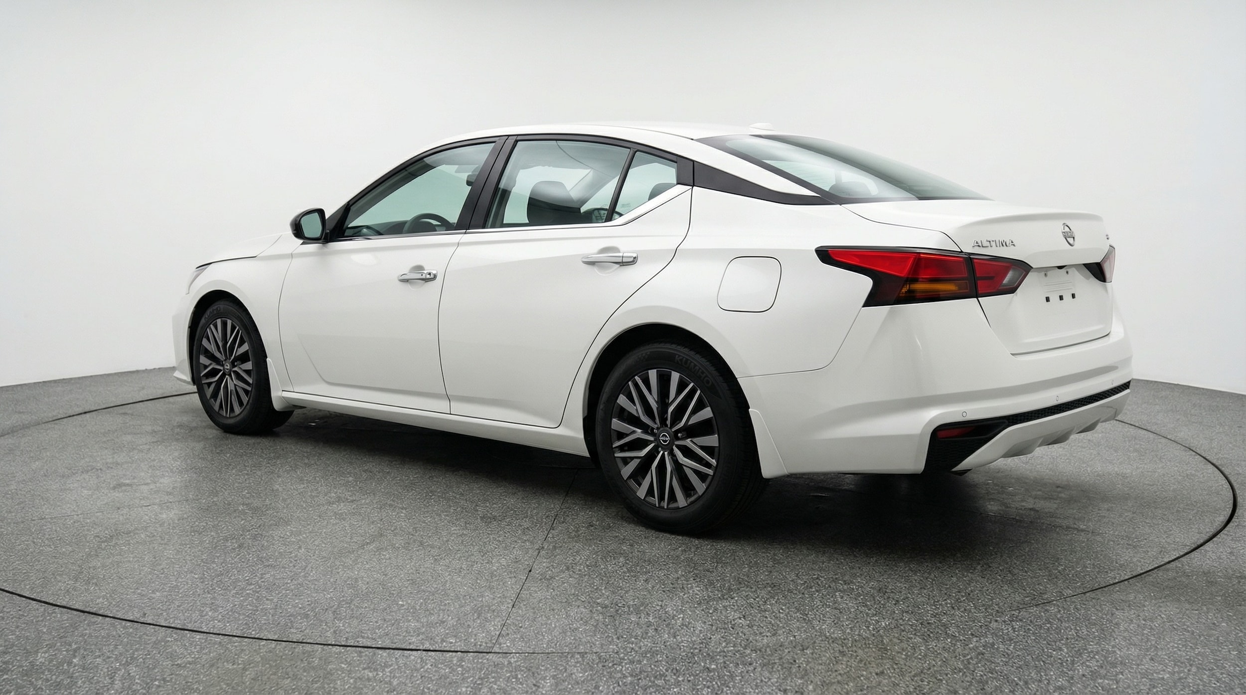 Thumbnail: 2025 Nissan Altima - 5