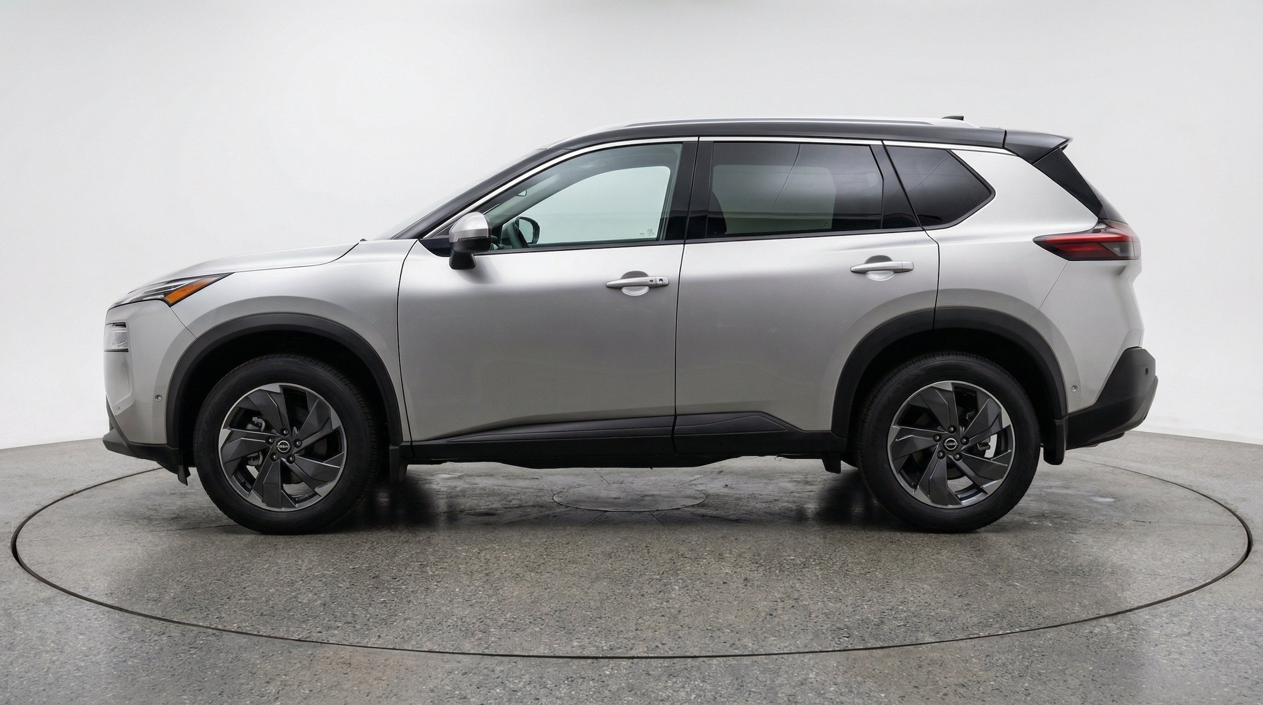 Thumbnail: 2025 Nissan Rogue - 5