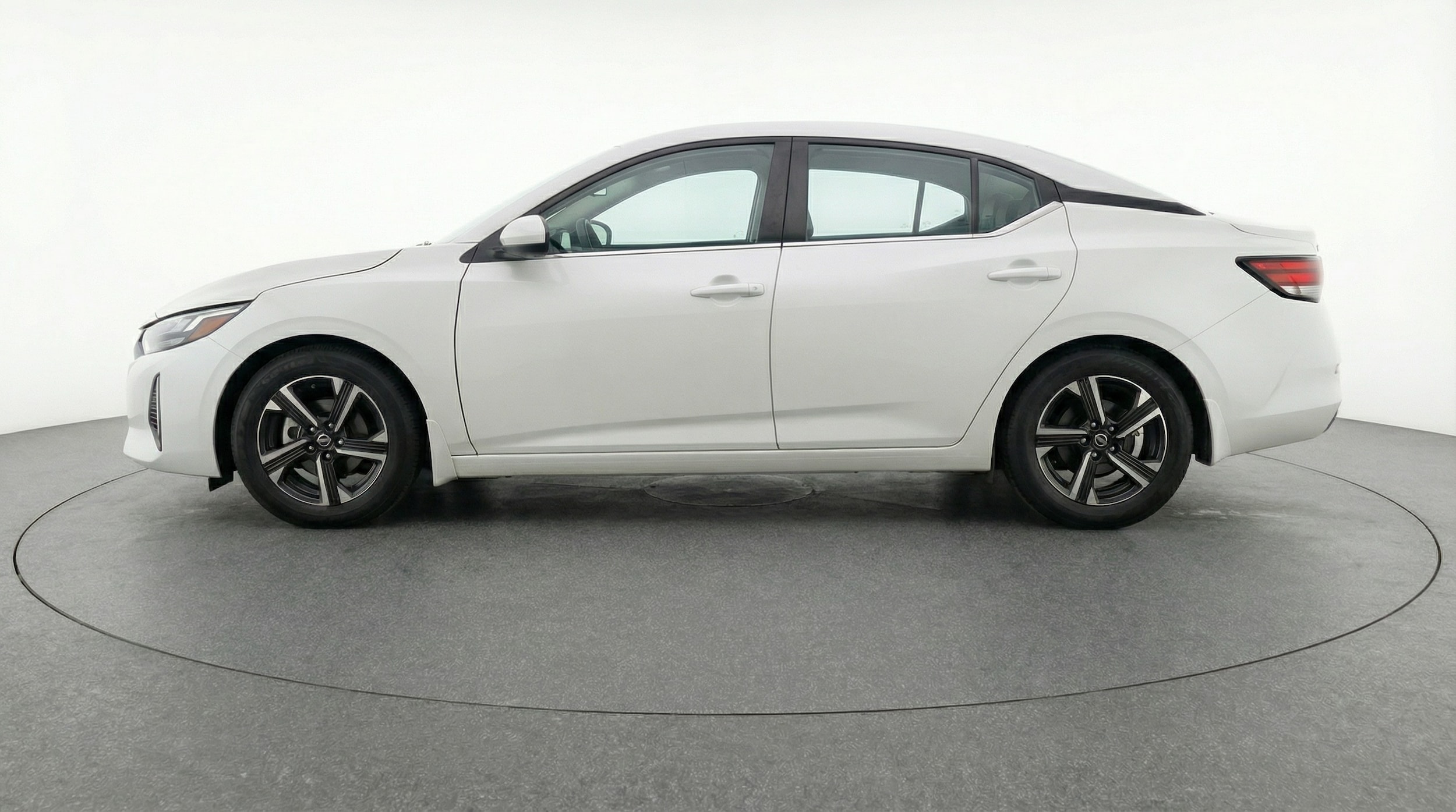 Thumbnail: 2025 Nissan Sentra - 4