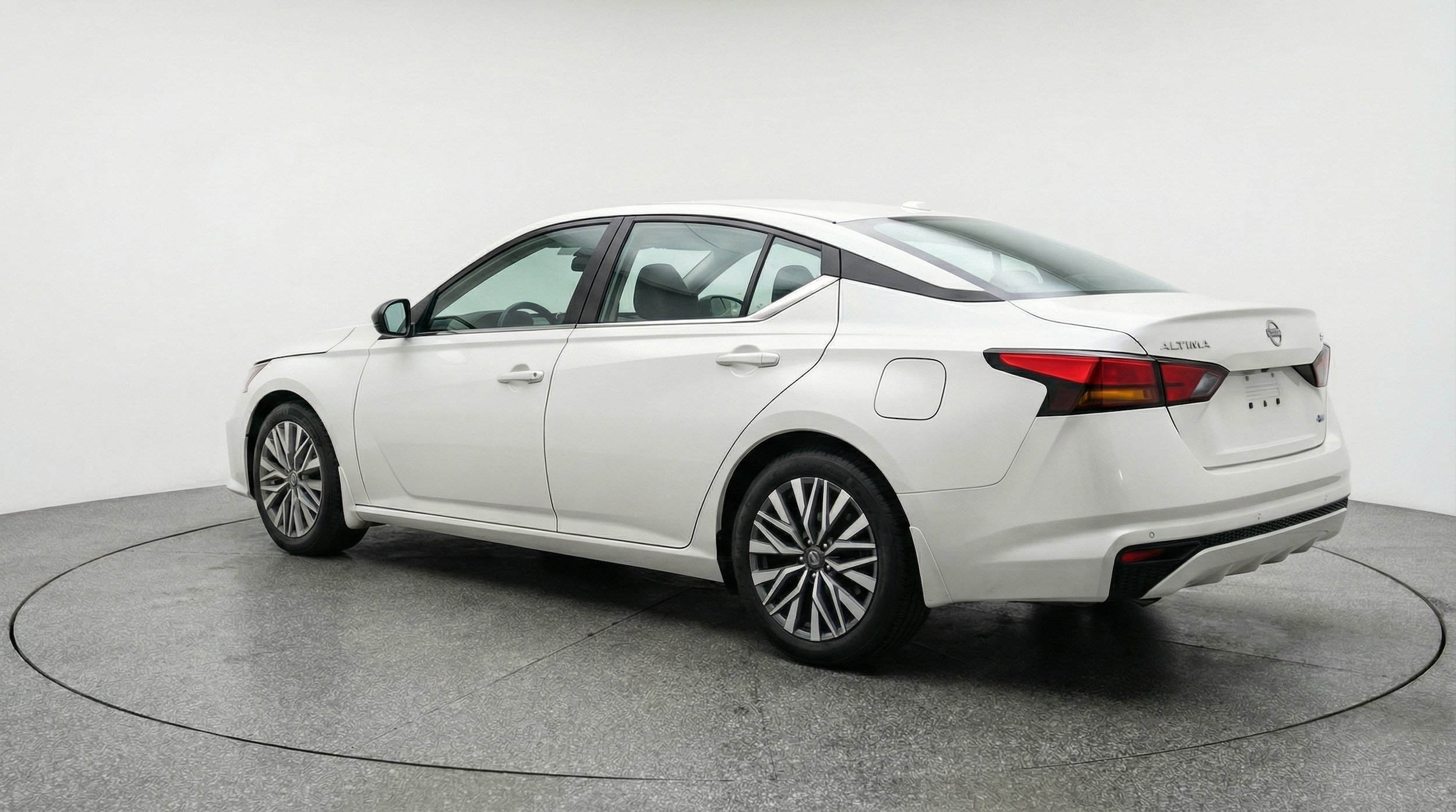 Thumbnail: 2025 Nissan Altima - 5