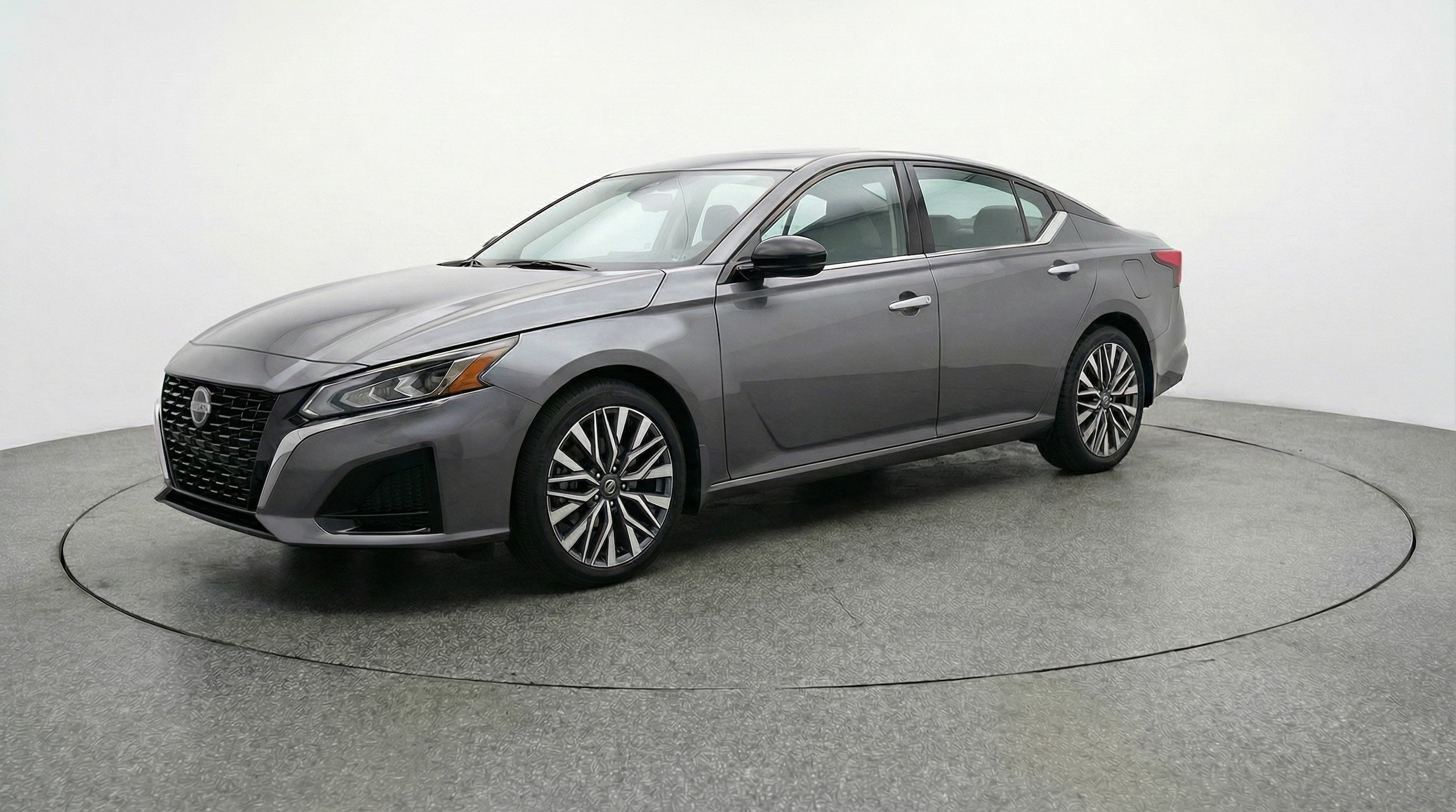 Thumbnail: 2025 Nissan Altima - 3