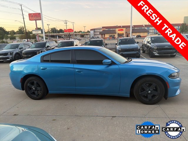 2019 Dodge Charger SXT photo 4