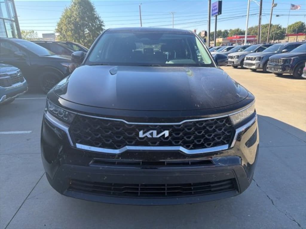 Used 2023 Kia Sorento LX Sport Utility