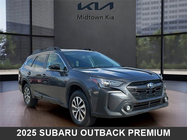 2025 Subaru Outback Premium's photo