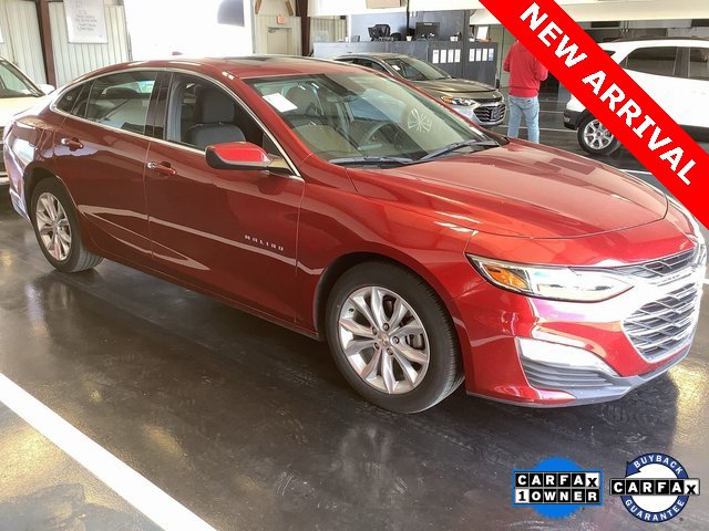 2024 Chevrolet Malibu 1LT photo 2