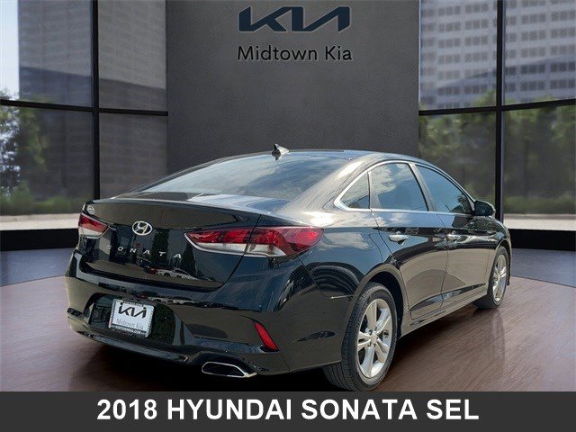2018 Hyundai Sonata SEL photo 2