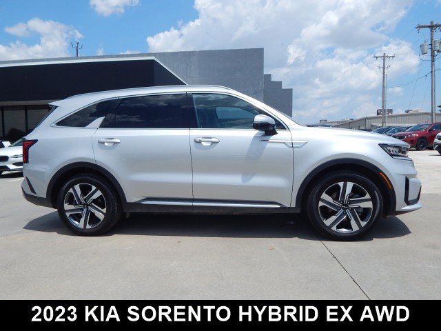 Used 2023 Kia Sorento EX Hybrid with VIN KNDRHDLGXP5129005 for sale in Tulsa, OK