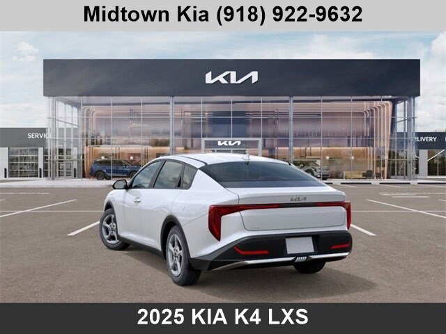 2025 Kia K4 LXS photo 2