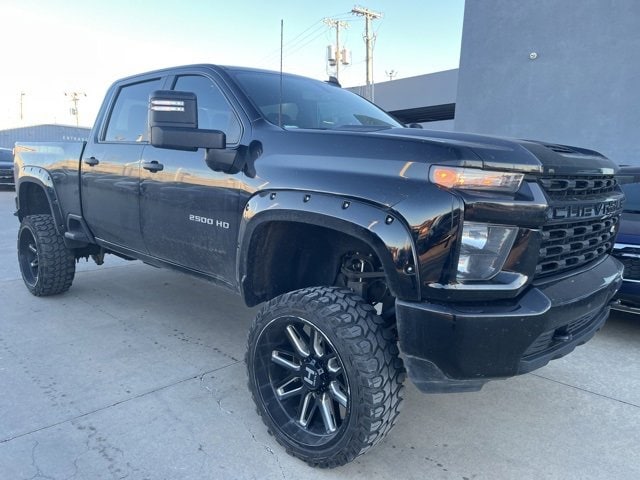 2022 Chevrolet Silverado 2500HD Custom's photo