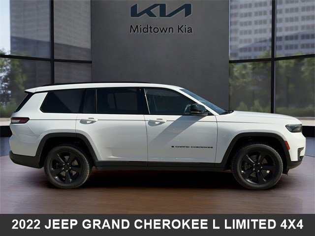 2022 Jeep Grand Cherokee Limited photo 2