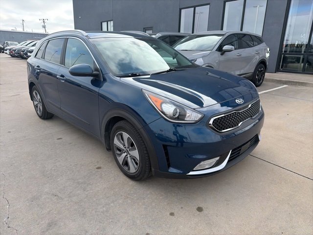 2019 Kia Niro LX's photo