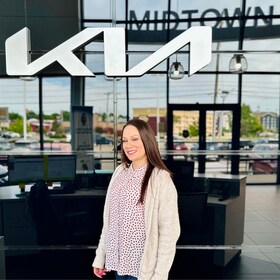 Staff member Melissa Herzog from ID_8fce95b37d46