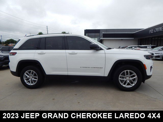 Used 2023 Jeep Grand Cherokee Laredo with VIN 1C4RJHAG4PC549403 for sale in Tulsa, OK