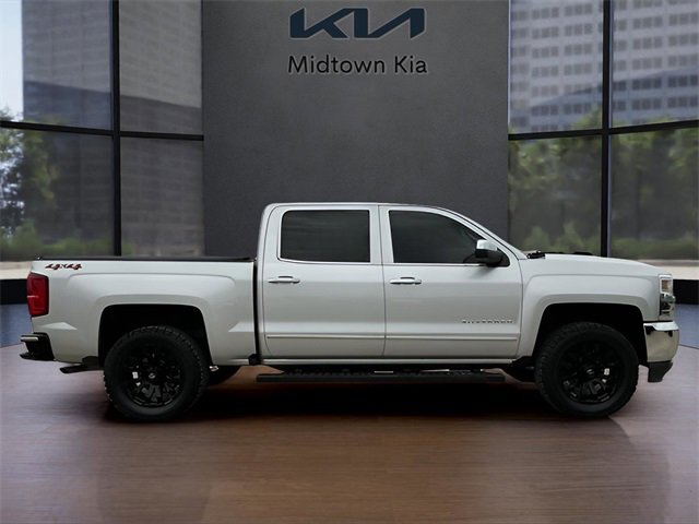 2018 Chevrolet Silverado 1500 LTZ photo 2