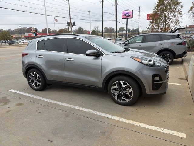 2021 Kia Sportage EX's photo