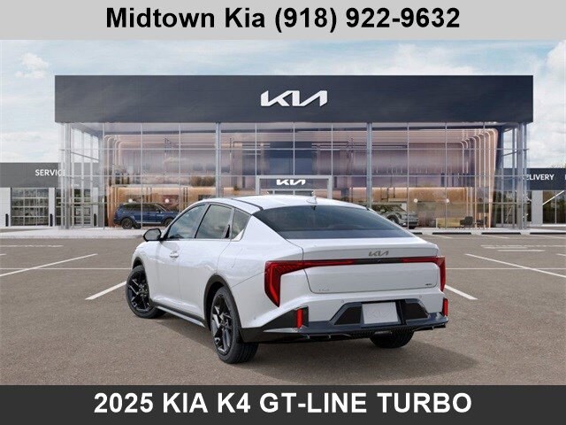 2025 Kia K4 GT-Line Turbo photo 4
