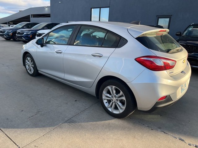 2019 Chevrolet Cruze LS photo 4