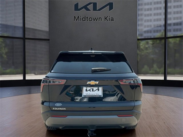 2025 Chevrolet Equinox LT photo 4