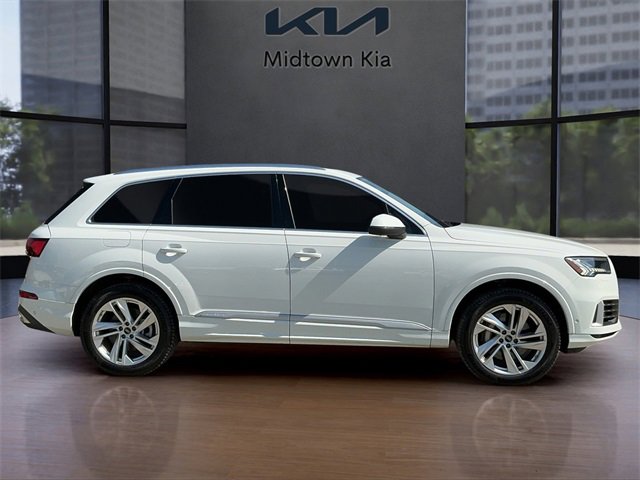 2023 Audi Q7 55 Premium Plus photo 2