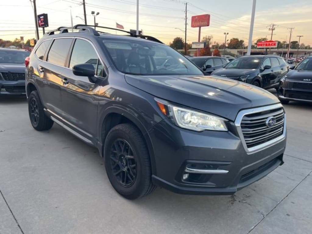Used 2019 Subaru Ascent Limited Sport Utility