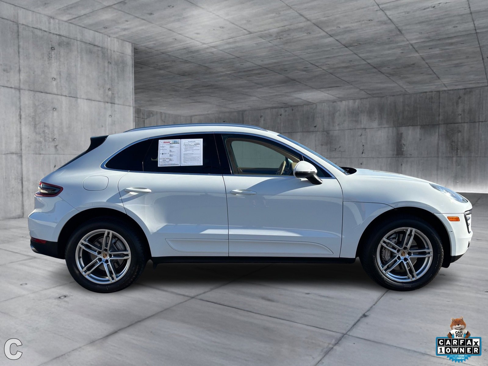 Image of 2015 Porsche Macan S SUV