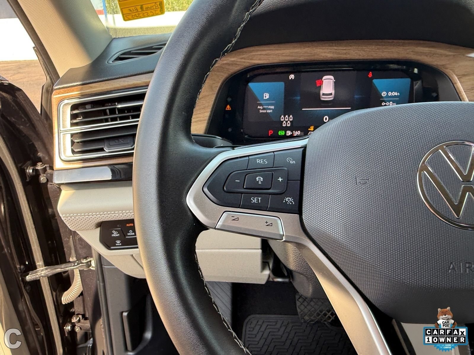2025 Volkswagen Atlas SE - Photo 28